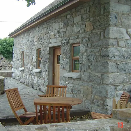 Traditional Stone 300 Years+ Casa de Férias Galway